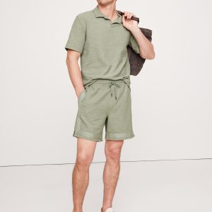 7" Slub Bouclé Pull-On Short